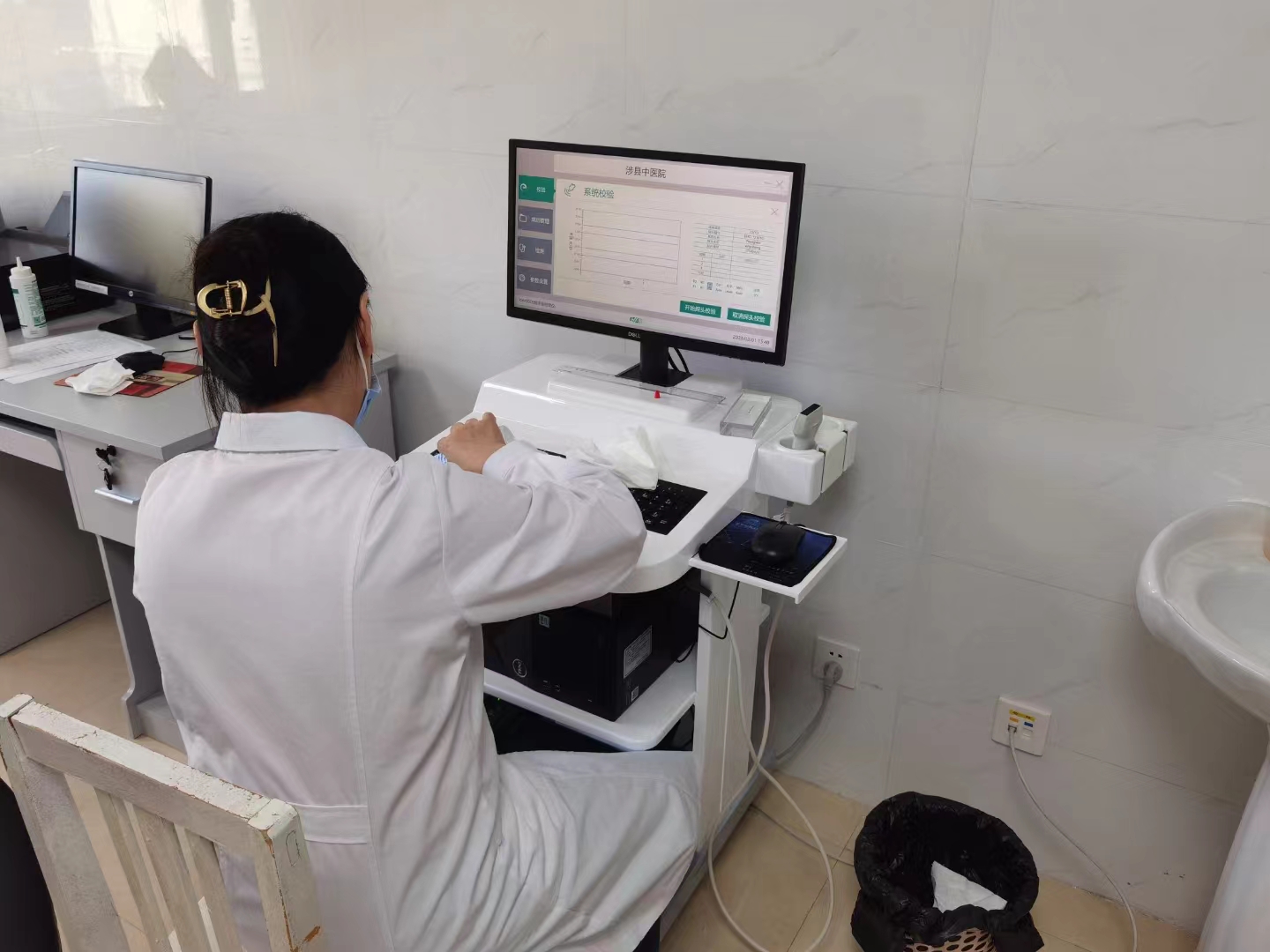 超声骨密度仪：守护全民骨骼健康的“隐形卫士”，多场景社会应用解析